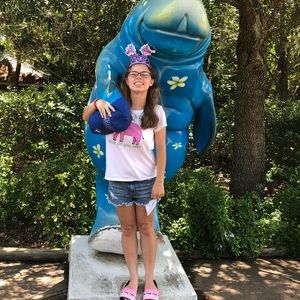 Meet your Posher, Olivia